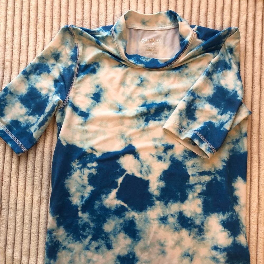 Boys swim shirt. Size 10/12.
